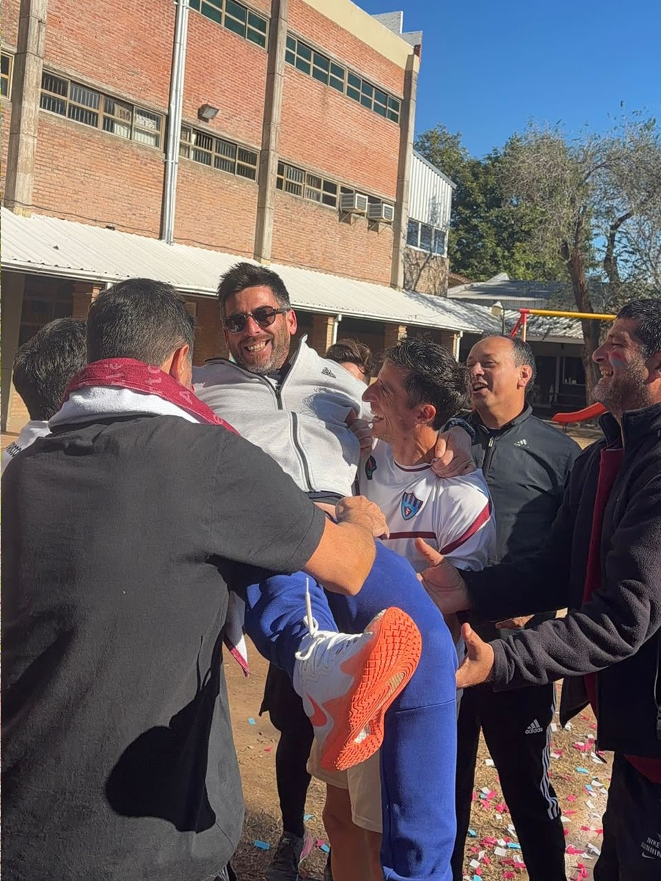 Organizaci&oacute;n y capitan&iacute;a CAF Tenis