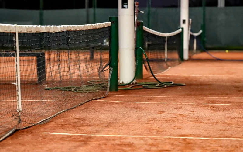 Renovaci&oacute;n de las canchas Fisherton R